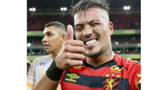 Parraguez es figura en Brasil.