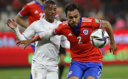 Gabriel Suazo fue titular en los dos últimos duelos eliminatorias con la Roja. | Foto: Agencia UNO.