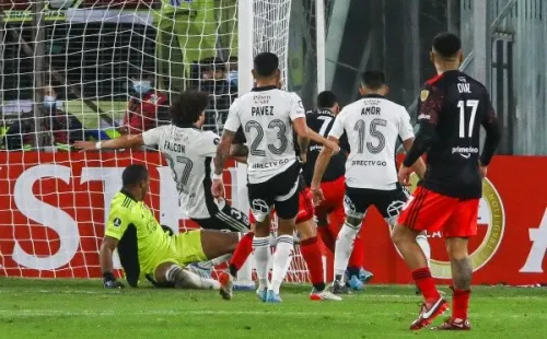 Un error en defensa propinó la apertura de la cuenta para River Plate. | Foto: Agencia UNO.
