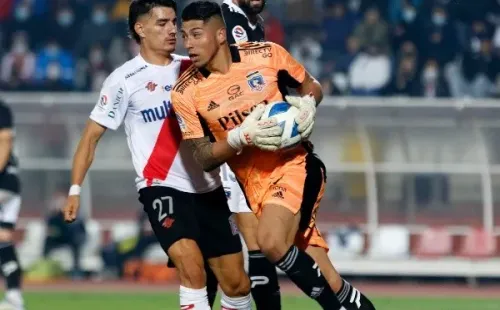 El Cacique supo aguantar a un Curicó Unido que buscó con todo el gol del empate tras el descuento. | Foto: Agencia UNO.