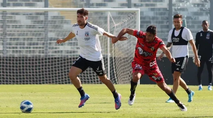 César Fuentes podría compartir el puesto de defensor central junto a Matías Zaldivia. | Foto: Colo Colo.