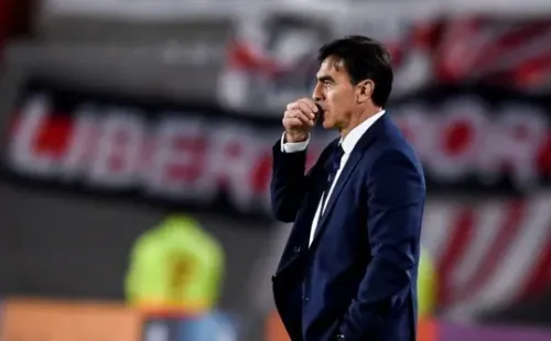 Gustavo Quinteros se cansa de que lo vinculen con la Selección Chilena. Imagen: Getty