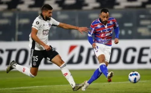 Colo Colo no pudo ante la velocidad de los atacantes de Fortaleza | Imagen: Getty