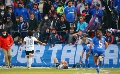 Los proyectiles lanzados por los fanáticos de la U impactaron a Isidora Olave. Fuente: Colo Colo.