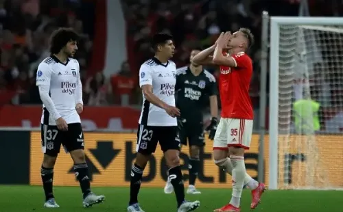 Colo Colo lamentablemente no pudo sostener en Porto Alegre el 2-0 logrado en la ida. | Foto: Getty Images.