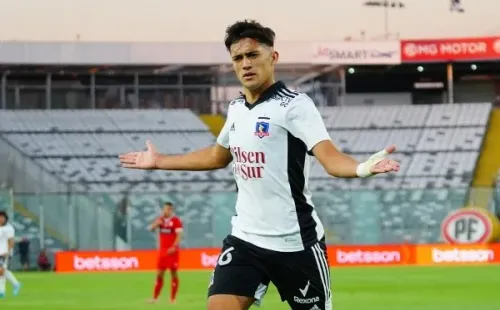 Pablo Solari agarró una camiseta de titular en el 2021 y no la soltó más para Gustavo Quinteros. | Foto: Guillermo Salazar.