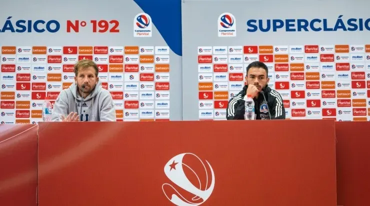 Gabriel Suazo compartió micrófonos con Felipe Seymour, su símil azul. | Foto: Guillermo Salazar.