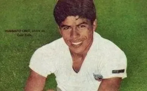 Humberto Cruz jugó varios Superclásicos en la década de los sesenta. | Foto: Archivo.