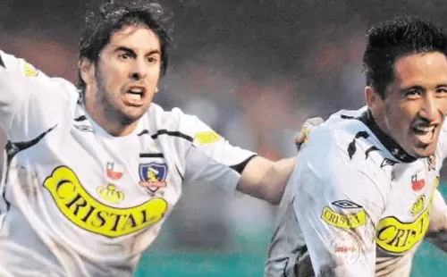 Lucas Barrios salvó a Colo Colo y le dio el paso a la final del Apertura 2008. | Foto: Archivo.