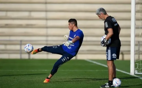 Se espera que Brayan Cortés sea el portero titular en estos amistoso de la Roja adulta en Europa. | Foto: ANFP.