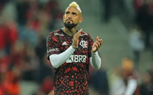 Vidal ha sido mayormente suplente en esta temporada 2022 con el Flamengo. | Foto: Getty Images.