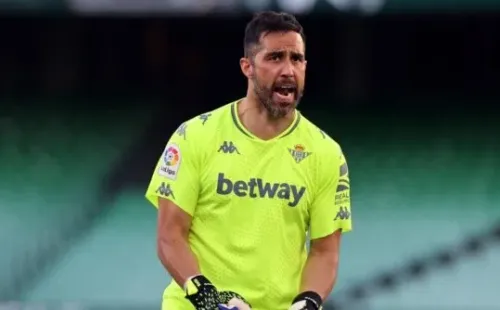 Claudio Bravo puede perderse los amistosos por la Selección Chilena | Imagen: Getty