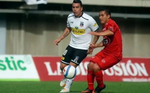 Esteban Paredes literalmente hizo lo que quiso ante Ñublense en el cierre del Clausura 2014. | Foto: Agencia UNO.