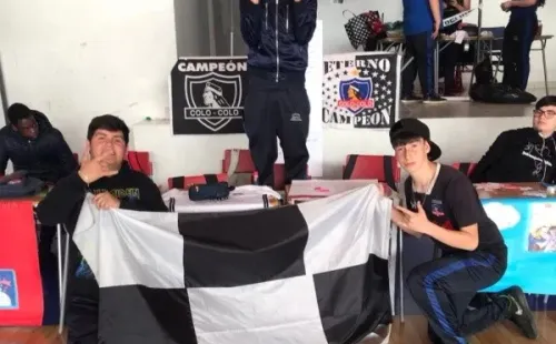 Joan Vergara y sus compañeros en la feria de su colegio | Imagen: Joan Vergara