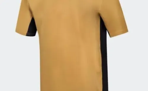 La camiseta conmemorativa de Colo Colo para hombres | Imagen: Adidas