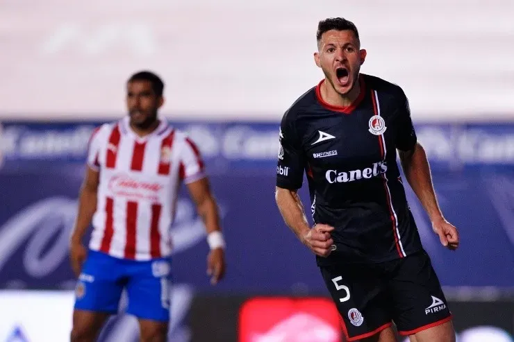 Ramiro González