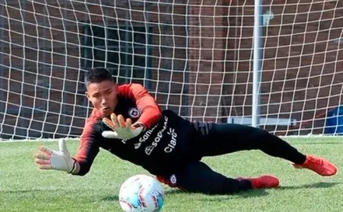 Eduardo Villanueva sufre lesión en el último entrenamiento de Chile sub 20