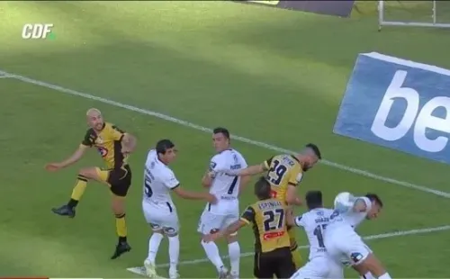 Francisco Gilabert estaba como VAR para el duelo entre Coquimbo Unido vs Colo Colo Foto: Captura