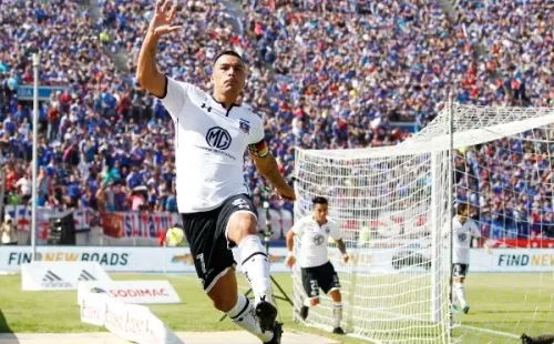 Esteban Paredes celebra su segundo gol ante Universidad de Chile | Imagen: Agencia Uno