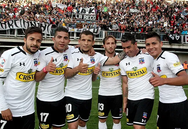 Esteban Paredes celebra junto a sus compañeros el gol ante Ñublense | Imagen archivo.