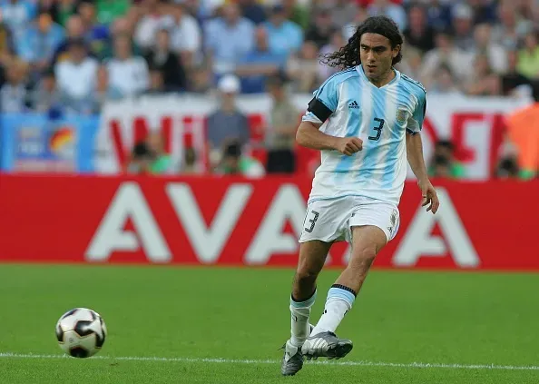 Juan Pablo Sorín jugando por la selección argentina en la Copa Confederaciones. / FOTO: Getty Images