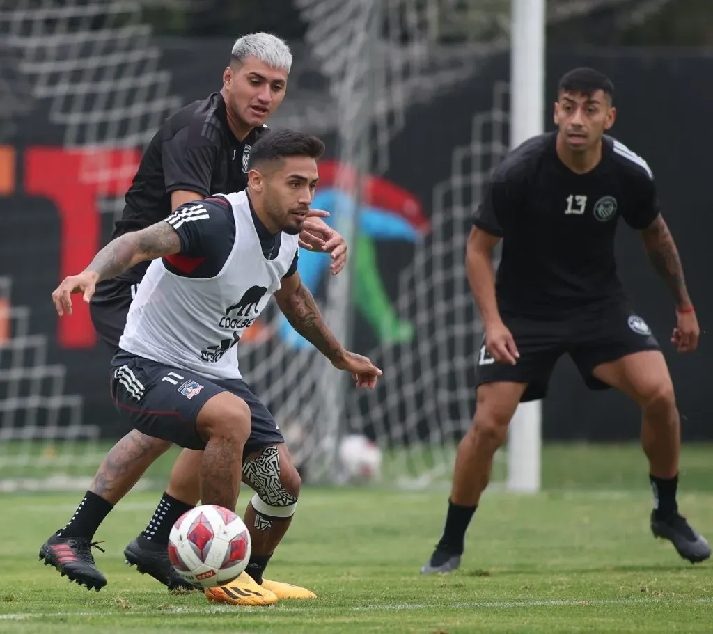 Marcos Bolados dejó atrás su lesión de rodilla y fue titular ante Santiago City. Fuente: Colo Colo.
