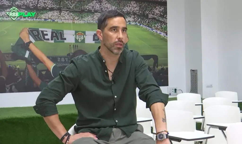 Bravo habló sobre su futuro en el fútbol | Foto: Real Betis Balompié