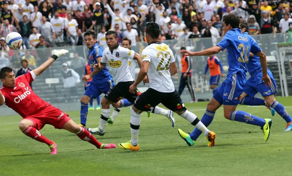 Juan Delgado anotó el segundo gol en el triunfo 3-2 de Colo Colo a la U en 2013 | Foto: Photosport