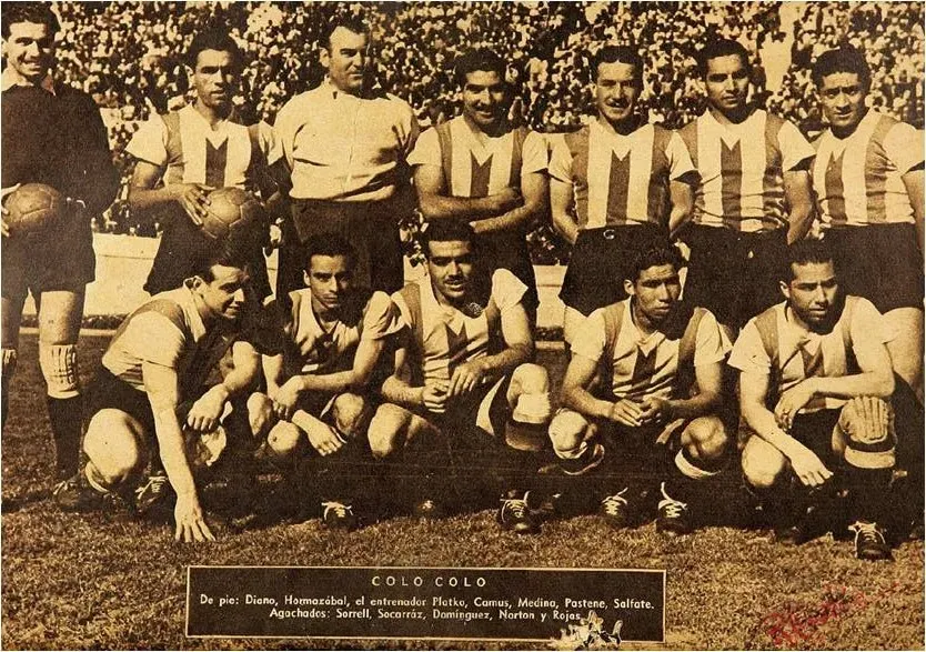 El plantel campeón invicto de 1941 | Foto: Historiasdefutbol.com