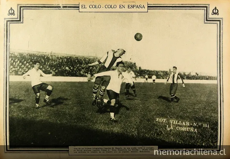 David Arellano disputando un balón en la gira en España, de 1927 | Foto: Memoria Chilena