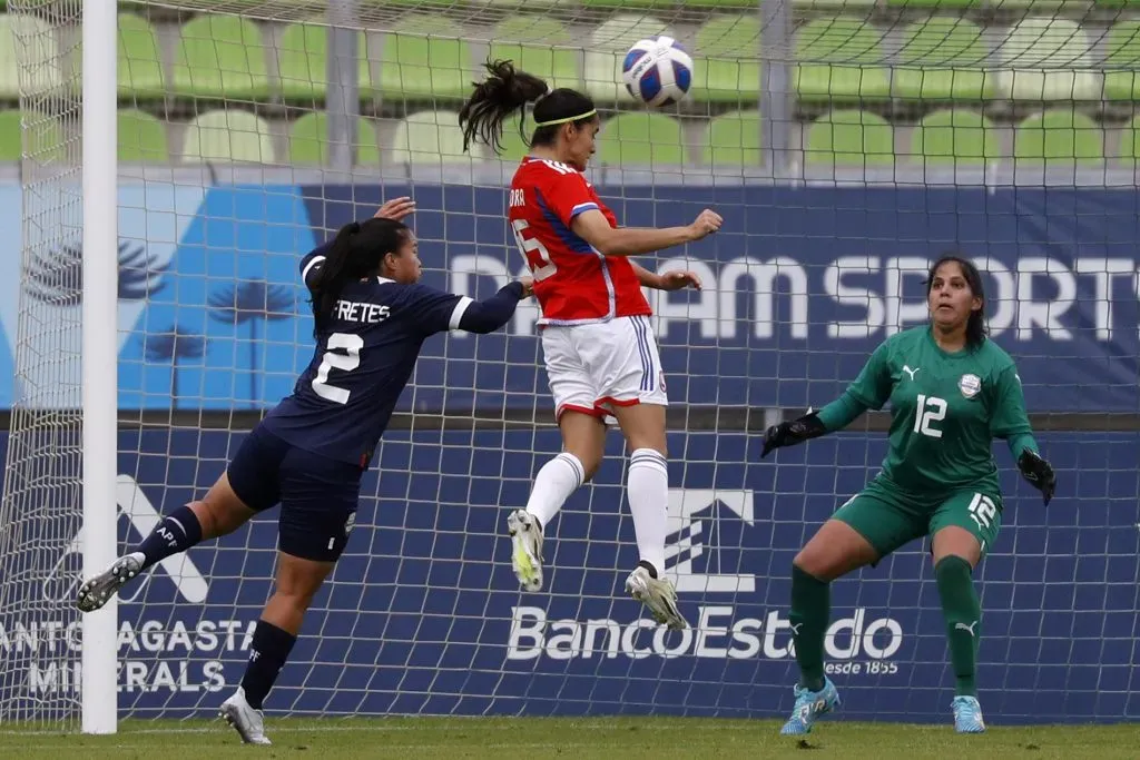 Daniela Zamora le dio el primer triunfo a la Roja Femenina en Santiago 2023. (Foto: Dedvi Missene/Santiago 2023 vía Photosport)