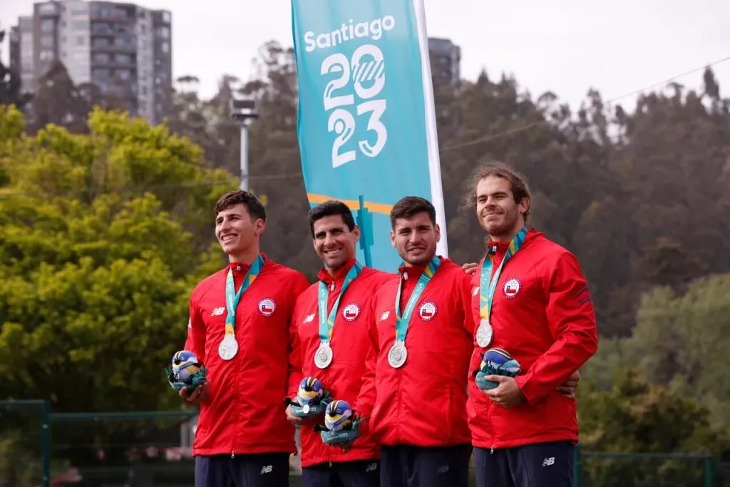 Chile y su primera medalla en Remo. Fuente: Marco Vázquez/Santiago 2023 via Photosport