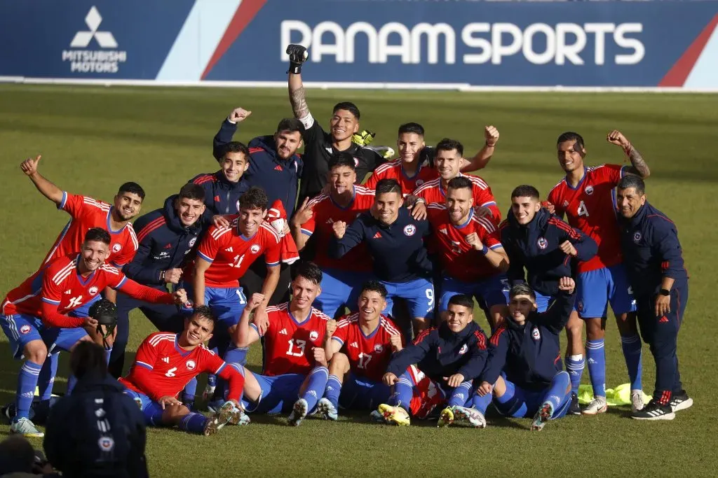 Brayan Cortés celebrando la clasificación a la final con Chile. (Foto: Dedvi Missene/Santiago 2023 vía Photosport)