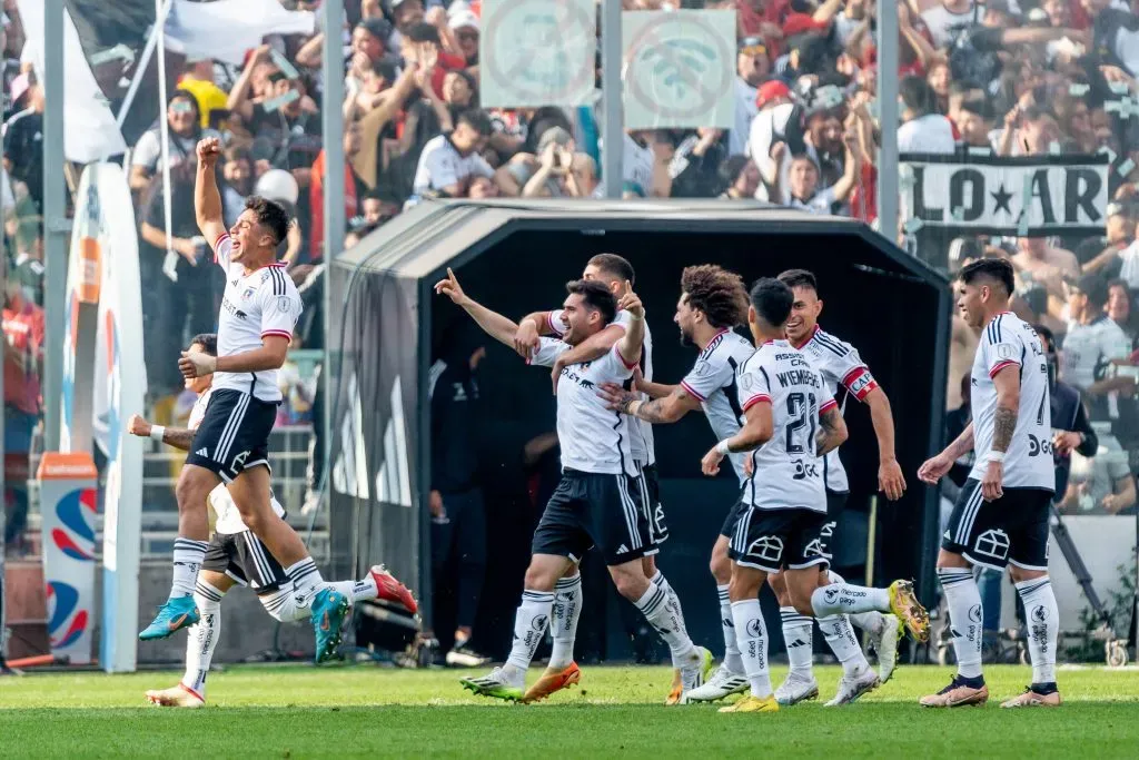 Colo Colo buscará ingresar a fase de grupos de Copa Libertadores 2024. Fuente: Guille Salazar / Dale Albo