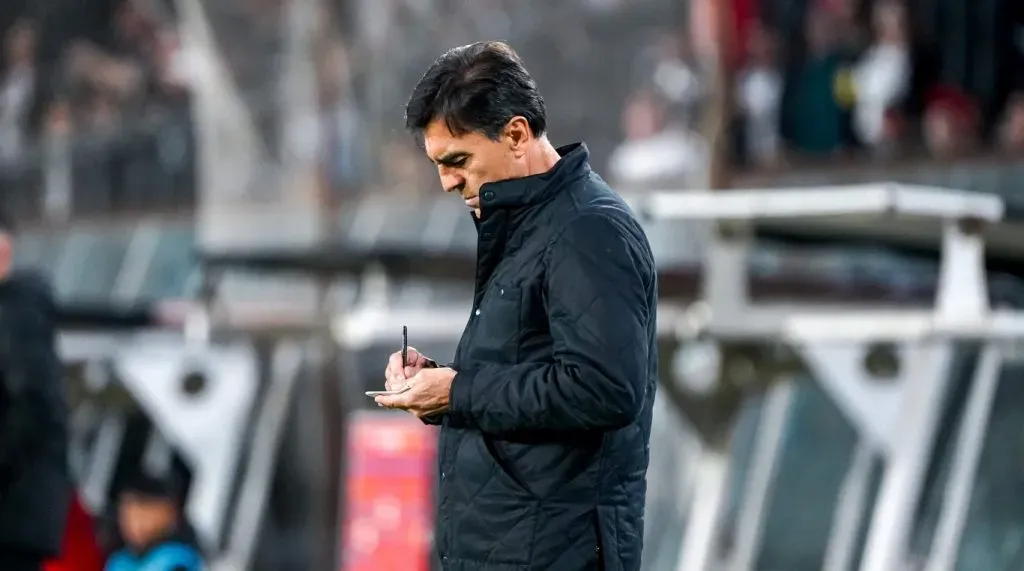 Gustavo Quinteros piensa en su continuidad en Colo Colo