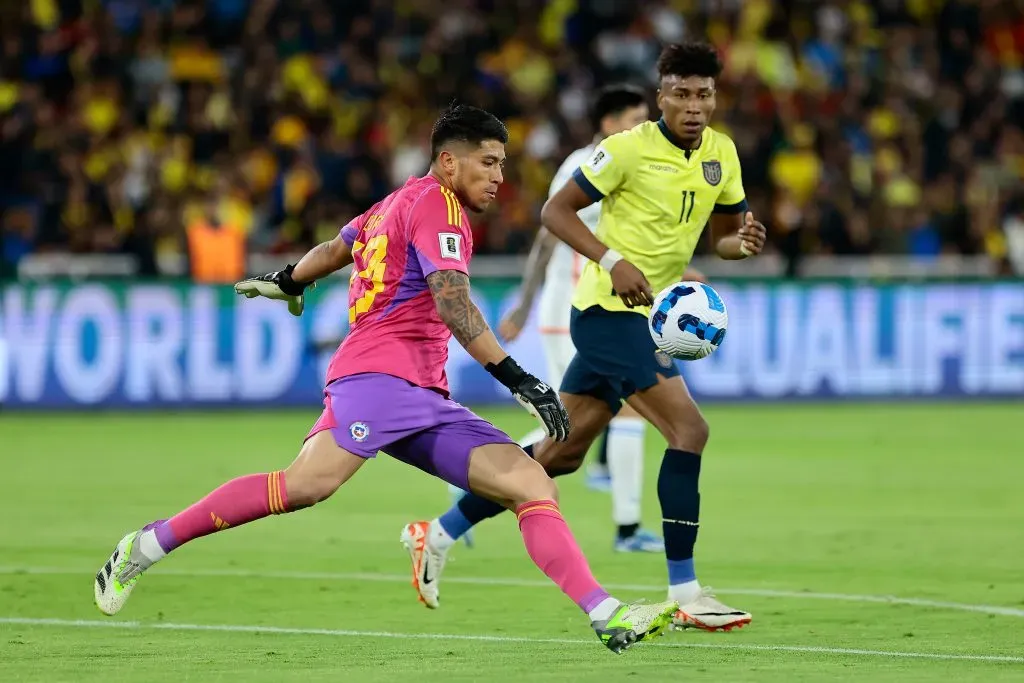 Brayan Cortés viene de ser titular en el partido de Chile vs Ecuador. | Imagen: Getty Images.