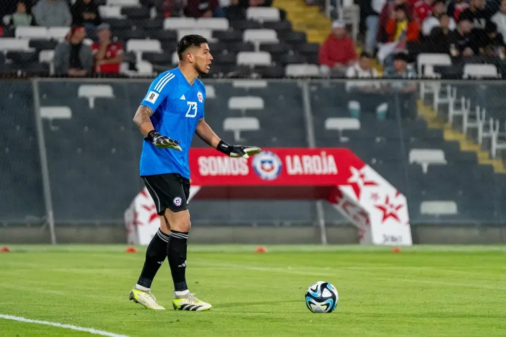 Brayan Cortés en el partido de la Selección Chilena vs Paraguay. (Foto: Guillermo Salazar/DaleAlbo)