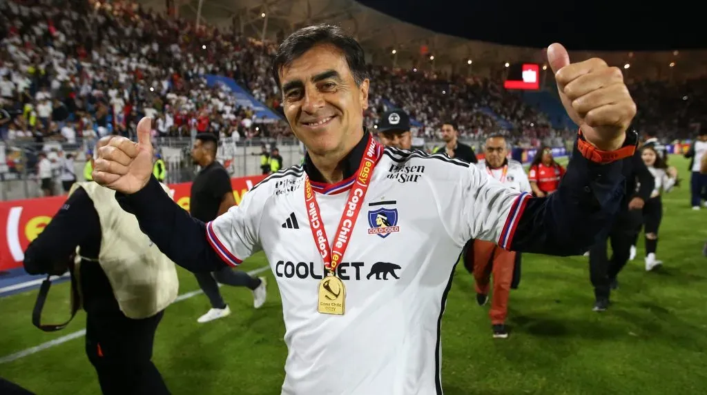 Gustavo Quinteros se despidió de Colo Colo como campeón de Copa Chile. | Imagen: Photosport.