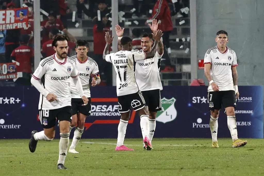 Agustín Bouzat y Fabián Castillo, dos de los jugadores que no siguen en Colo Colo. (Foto: Photosport)