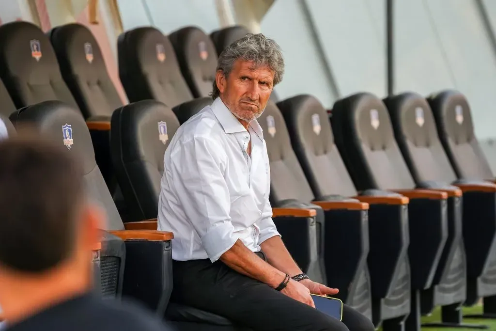 Daniel Morón trabaja en tener un nuevo DT para Colo Colo.