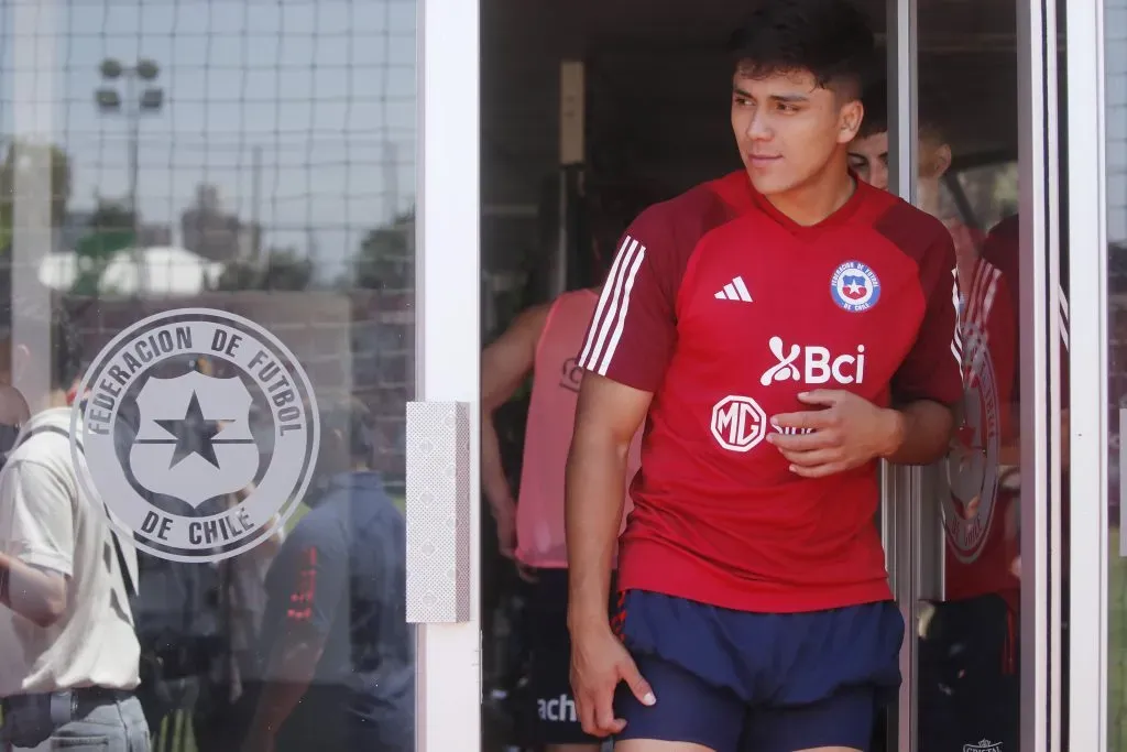 Damián Pizarro se prepara con todo en la Roja Sub 23 con miras a los Juegos Preolímpicos que arrancan a fines de enero en Venezuela.