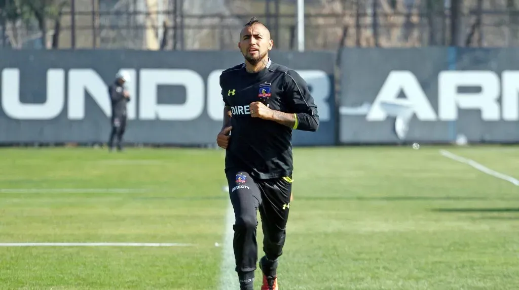 Arturo Vidal toma fuerza como refuerzo de Colo Colo.