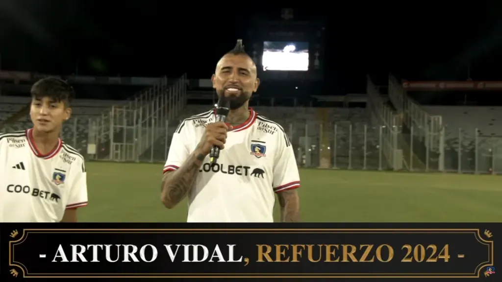 Arturo Vidal con la camiseta de Colo Colo. (Foto: Captura)