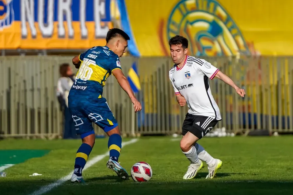 Colo Colo vuelve a enfrentarse contra el ex albo Joan Cruz, hoy en Everton | Foto: Guille Salazar, DaleAlbo