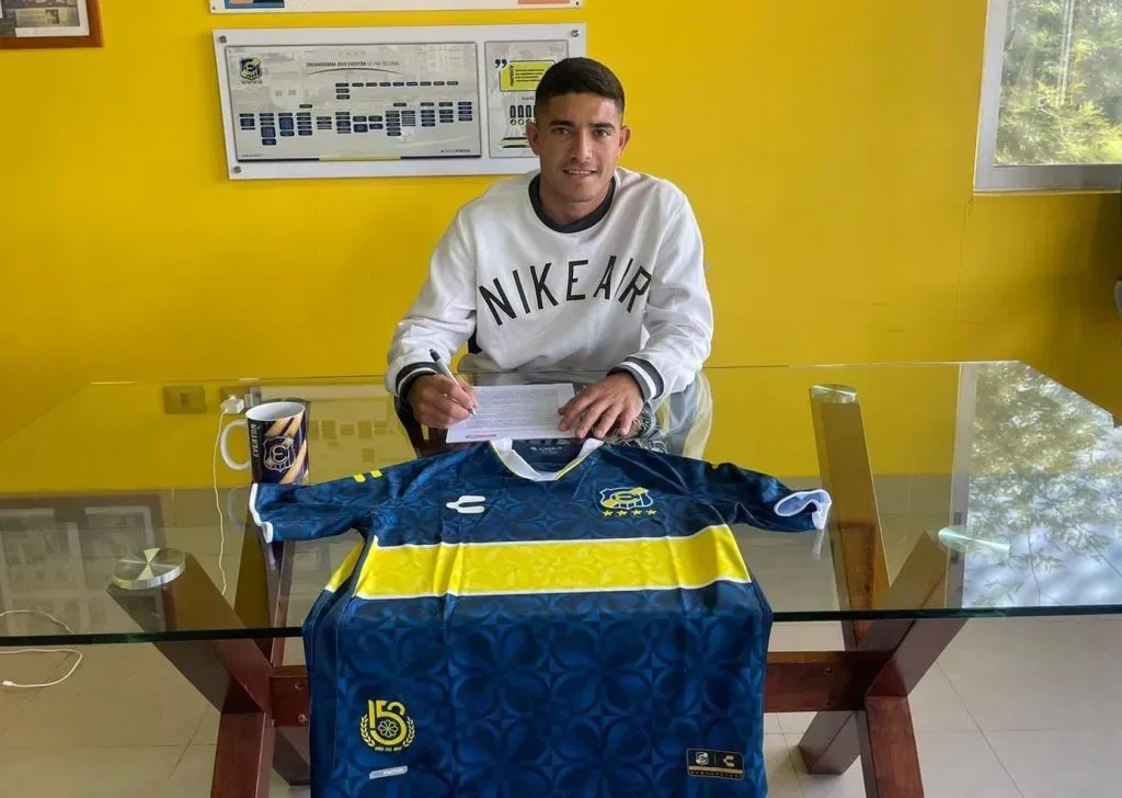 Braian Martínez fue presentado oficialmente como nuevo refuerzo de Everton de Viña del Mar.