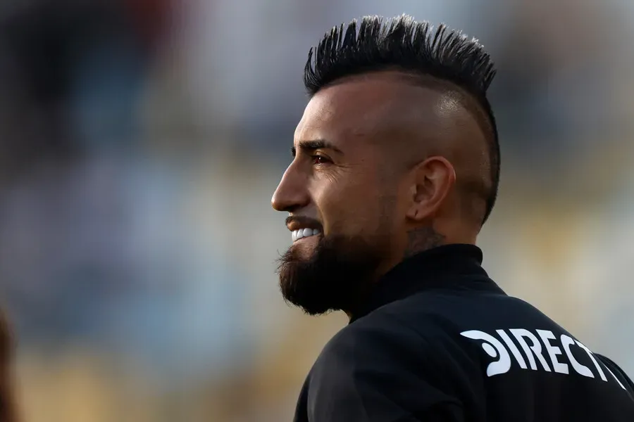 Arturo Vidal se prepara para el debut por Colo Colo en el Estadio Monumental. Imagen: Andrés Pina/Photosport