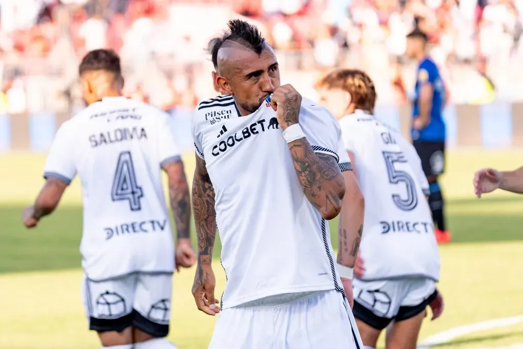 Arturo Vidal marcó su primer gol en su regreso a Colo Colo.