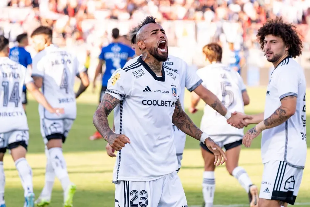 Arturo Vidal marcó su primer gol en su regreso a Colo Colo.