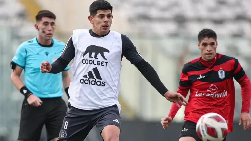 El Cacique aceita las piezas y se mide ante Santiago Morning en amistoso en el Estadio Monumental. Foto: Colo Colo.