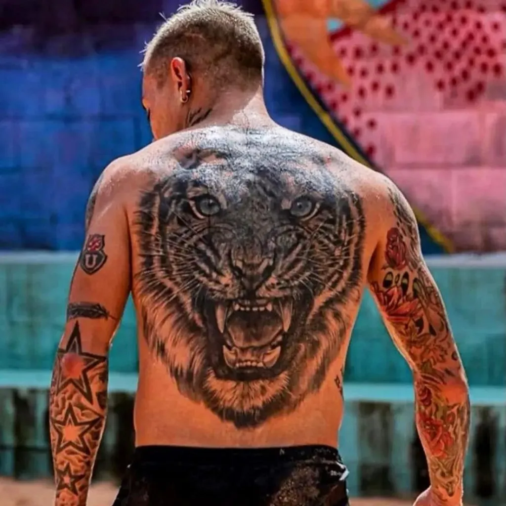 Los tatuajes de Eduardo Vargas relacionados al archirrival. (Foto: Instagram)